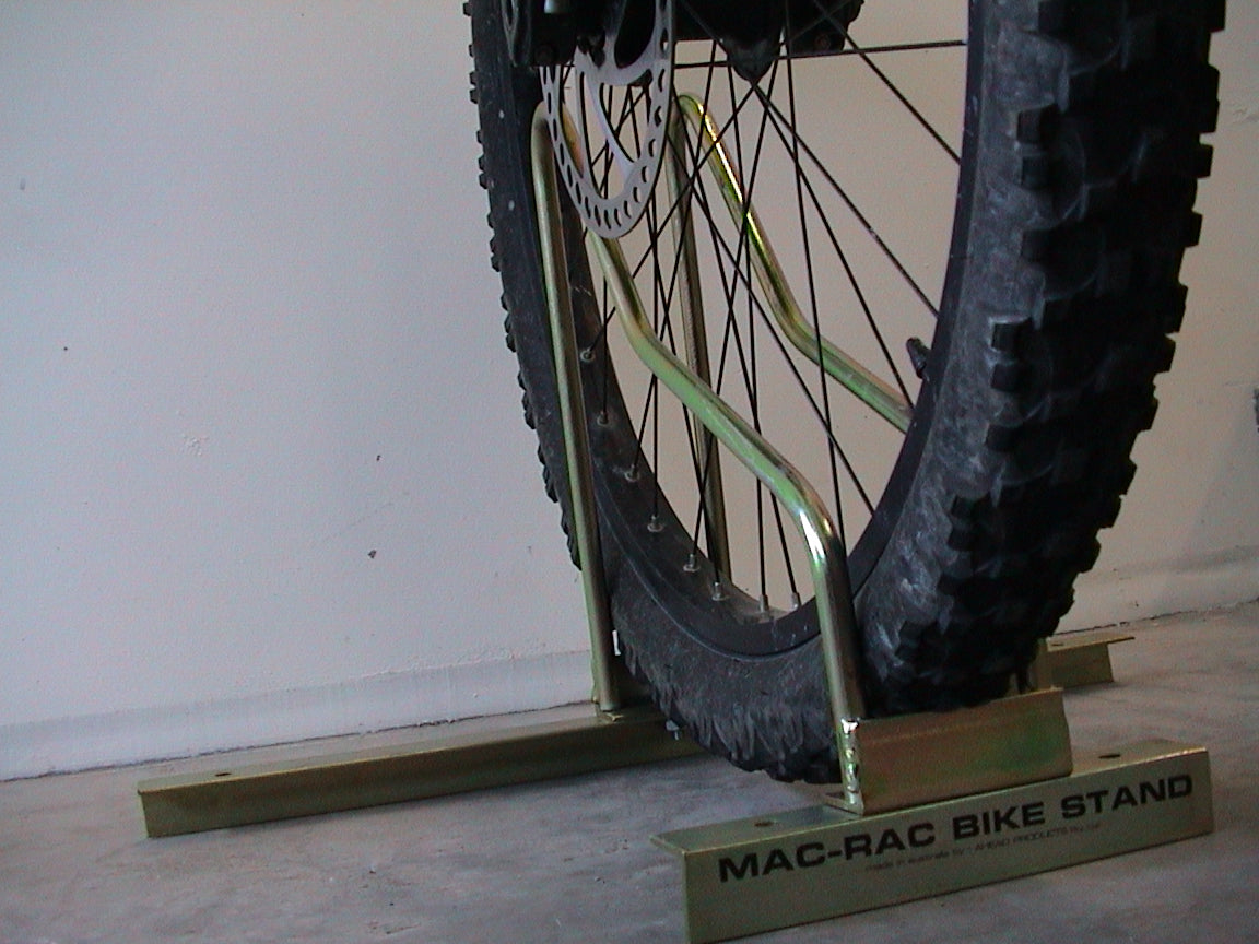 CLOSE UP BIKE RACK